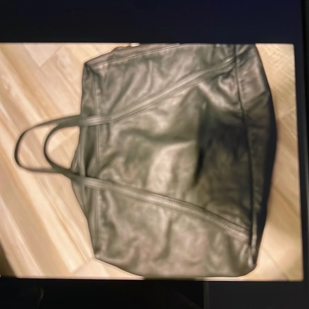 Large leather tote bag